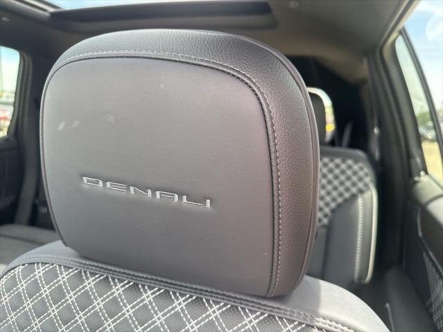 2025 GMC Acadia AWD Denali