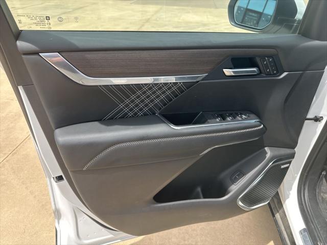 2025 GMC Acadia AWD Denali