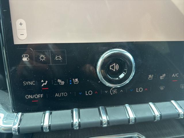 2025 GMC Acadia AWD Denali