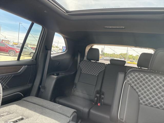 2025 GMC Acadia AWD Denali