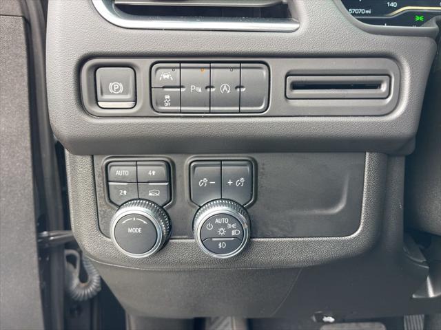 2024 GMC Yukon 4WD SLT