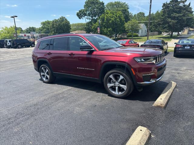 2025 Jeep Grand Cherokee L Limited 4x4 for sale in Manteno, IL