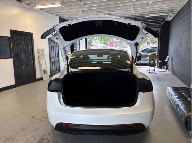 2024 Tesla Model 3 Unknown