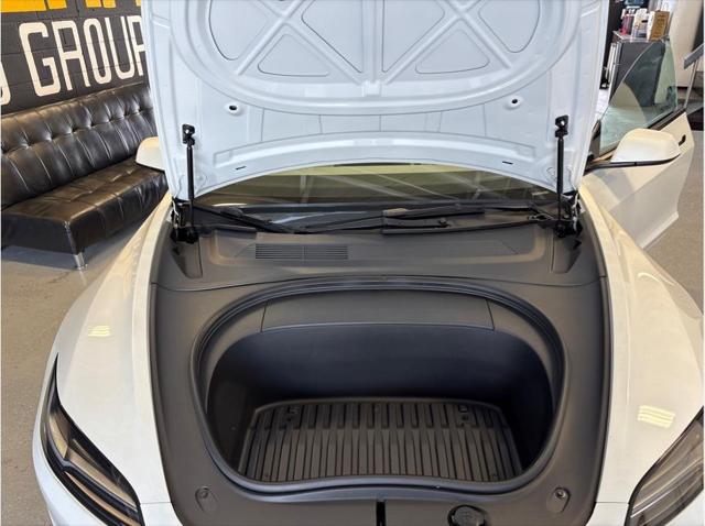 2024 Tesla Model 3 Unknown
