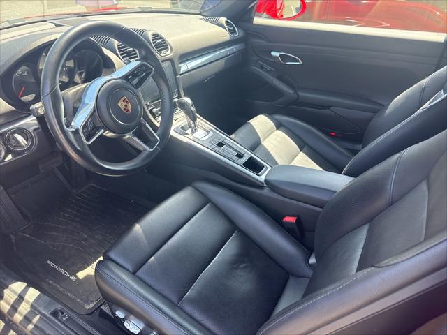 2023 Porsche 718 Boxster T
