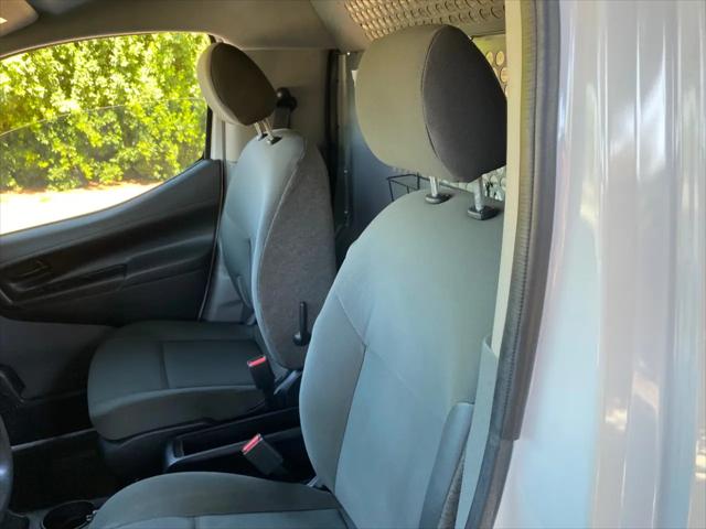 2018 Nissan NV200 SV