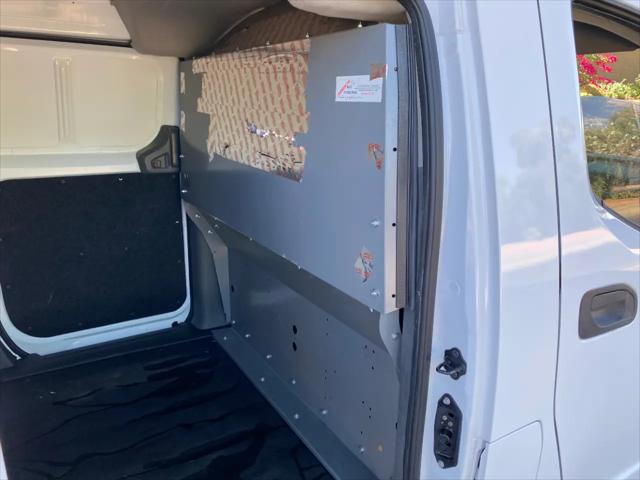 2018 Nissan NV200 SV
