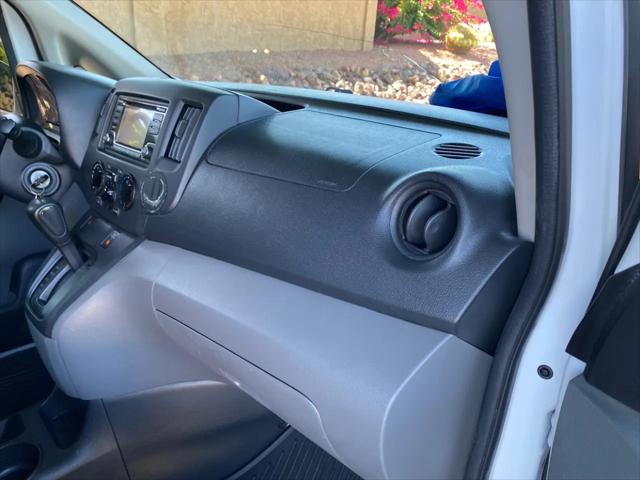 2018 Nissan NV200 SV
