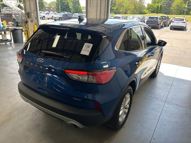 2022 Ford Escape SE Hybrid
