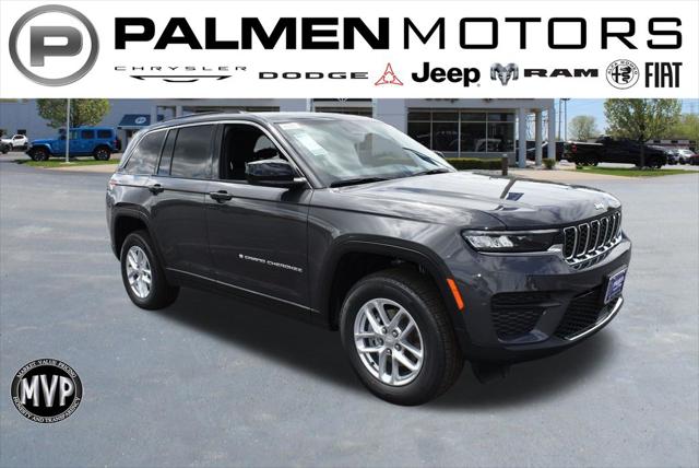 2026 Jeep Grand Cherokee Laredo 4x4 for sale in Kenosha, WI