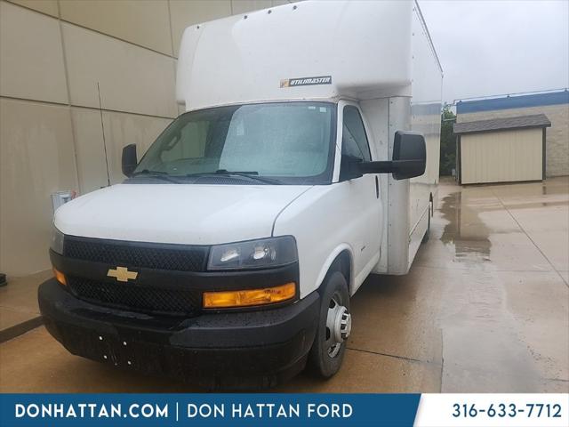 2021 Chevrolet Express Cutaway Work Van for sale in Derby, KS