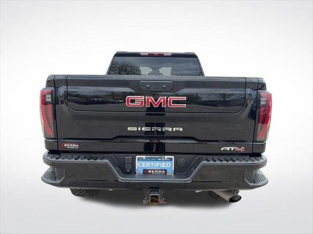 2024 GMC Sierra 2500HD 4WD Crew Cab Standard Bed AT4