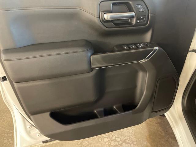 2022 GMC Sierra 1500 Limited 4WD Crew Cab Short Box AT4