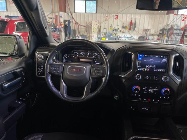 2022 GMC Sierra 1500 Limited 4WD Crew Cab Short Box AT4