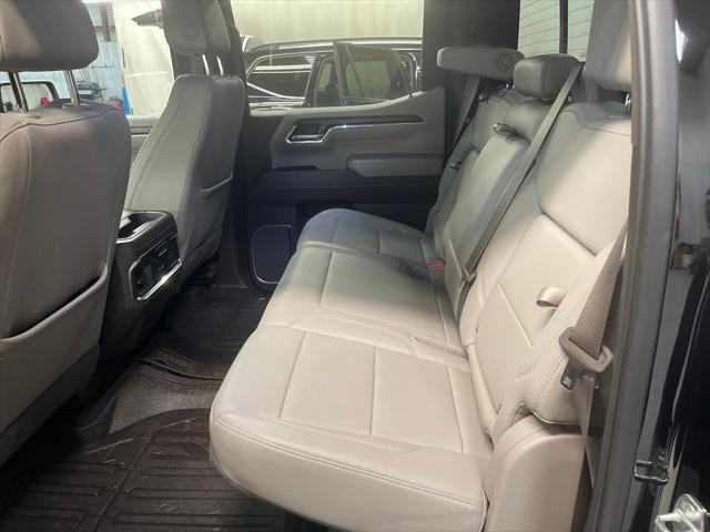2023 GMC Sierra 1500 4WD Crew Cab Short Box SLT