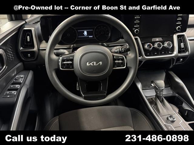 2022 Kia Sorento LX
