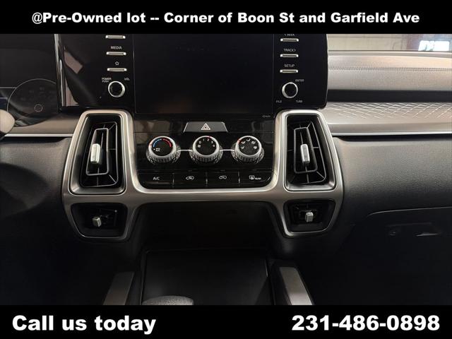 2022 Kia Sorento LX