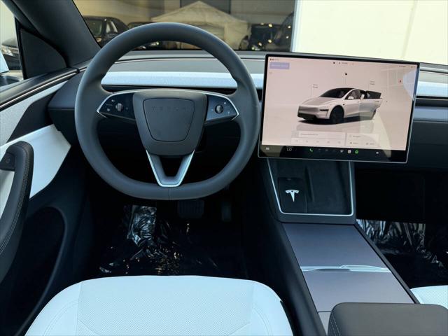 2026 Tesla Model Y Premium Rear-Wheel Drive