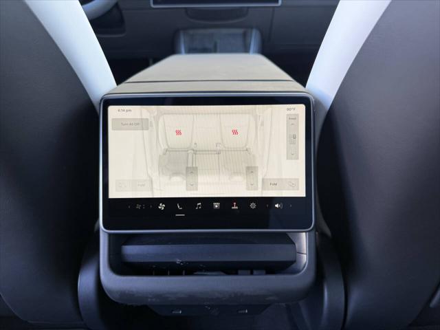 2026 Tesla Model Y Premium Rear-Wheel Drive