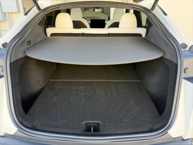 2026 Tesla Model Y Premium Rear-Wheel Drive