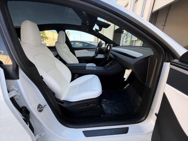 2026 Tesla Model Y Premium Rear-Wheel Drive