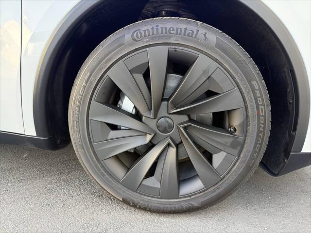 2026 Tesla Model Y Premium Rear-Wheel Drive