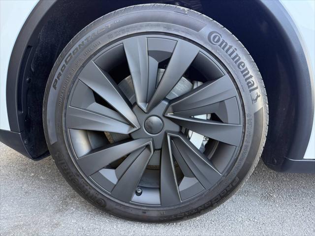 2026 Tesla Model Y Premium Rear-Wheel Drive