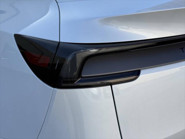 2026 Tesla Model Y Premium Rear-Wheel Drive