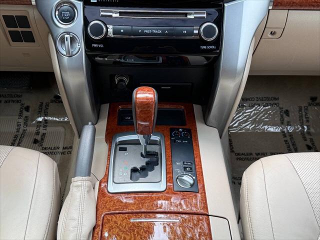 2013 Toyota Land Cruiser V8