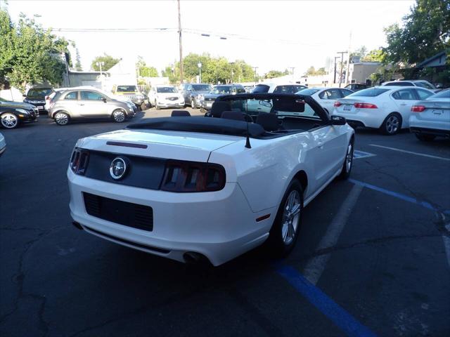 2013 Ford Mustang V6