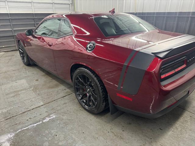 2018 Dodge Challenger 392 Hemi Scat Pack Shaker
