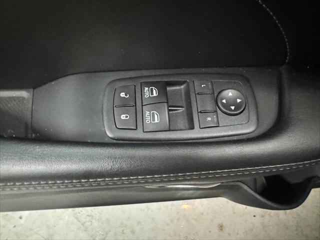 2018 Dodge Challenger 392 Hemi Scat Pack Shaker