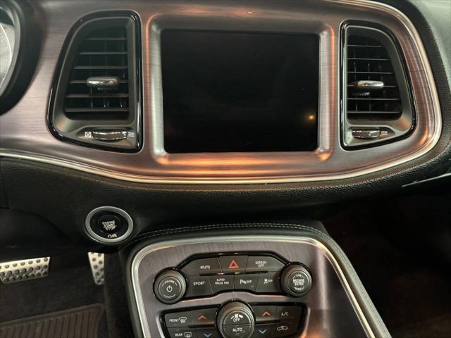 2018 Dodge Challenger 392 Hemi Scat Pack Shaker
