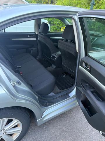 2012 Subaru Legacy 2.5i Premium