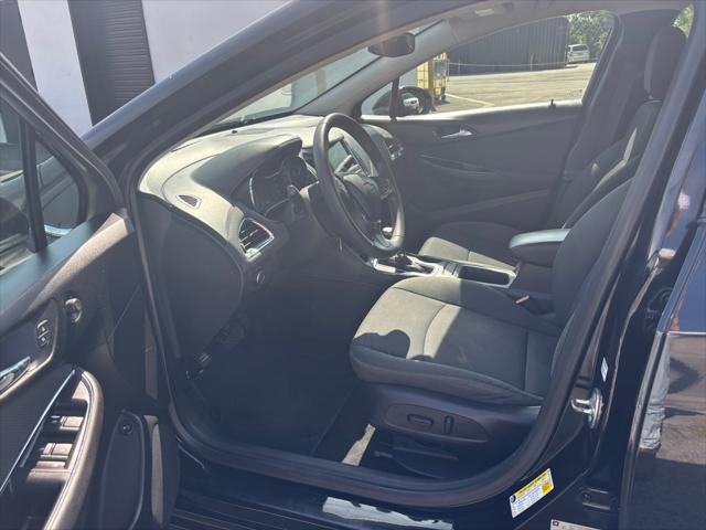2017 Chevrolet Cruze LT Auto