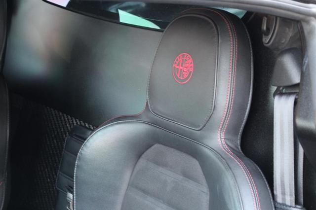 2015 Alfa Romeo 4C Launch Edition