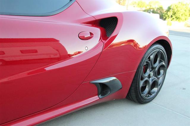 2015 Alfa Romeo 4C Launch Edition