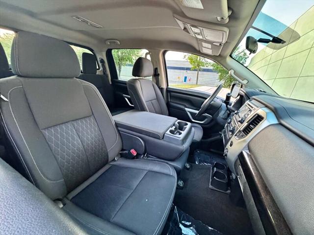 2018 Nissan Titan SV