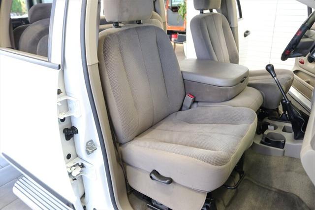 2005 Dodge Ram 3500 SLT/Laramie