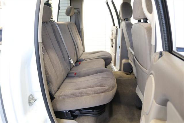 2005 Dodge Ram 3500 SLT/Laramie