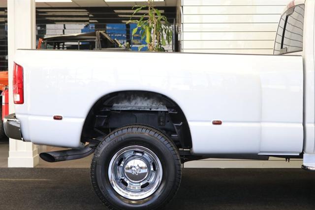 2005 Dodge Ram 3500 SLT/Laramie