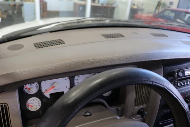 2005 Dodge Ram 3500 SLT/Laramie