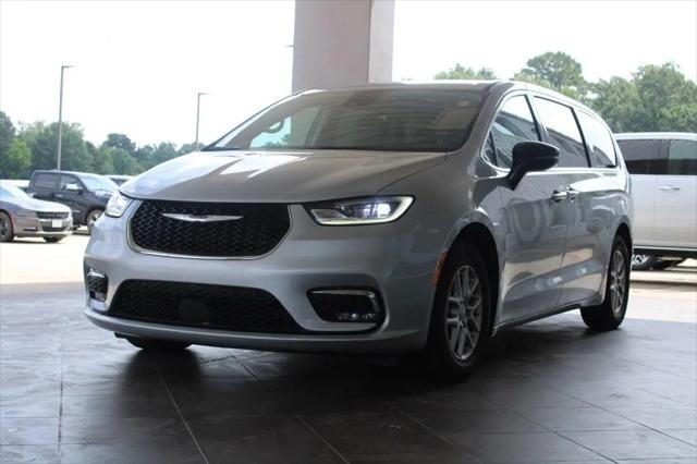 2024 Chrysler Pacifica Touring L for sale in Center, TX