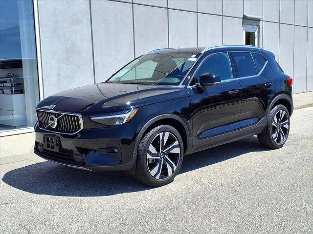 2023 Volvo XC40 B5 Ultimate Bright Theme for sale in Waukesha, WI