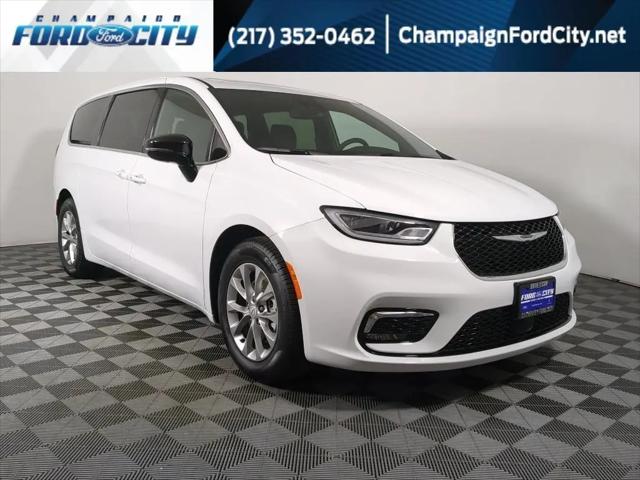2026 Chrysler Pacifica Limited for sale in Champaign, IL