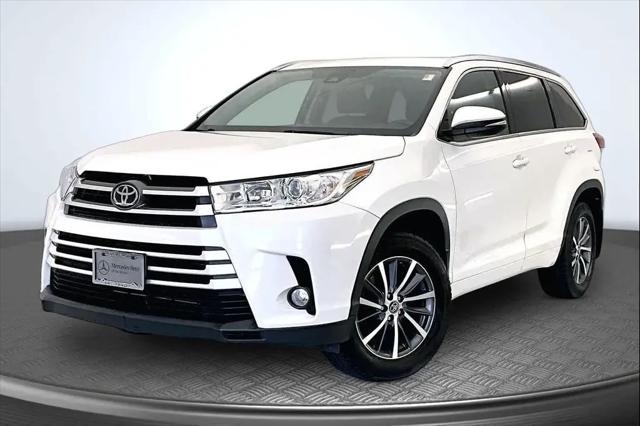2017 Toyota Highlander XLE for sale in Urbandale, IA