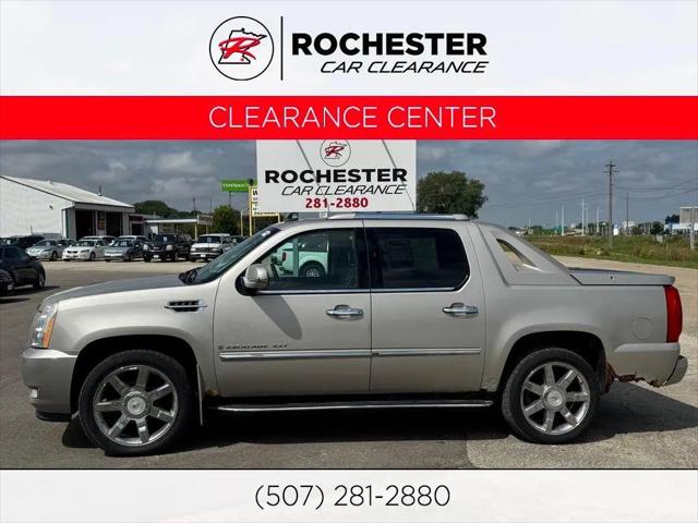 2008 Cadillac Escalade EXT Base for sale in Rochester, MN