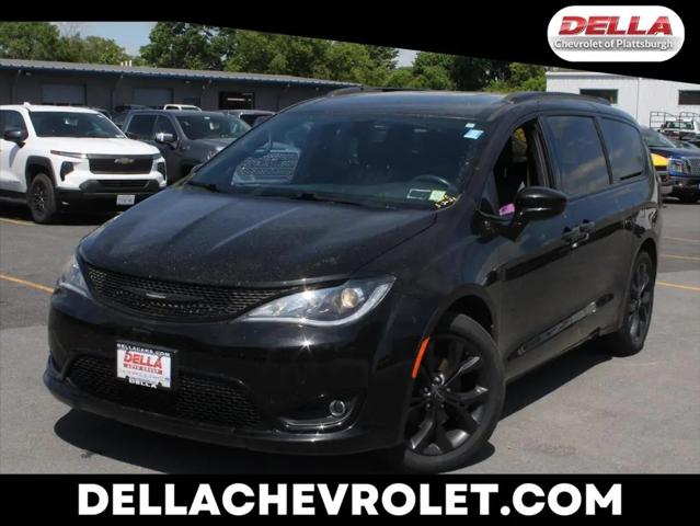 2020 Chrysler Pacifica Touring L for sale in Plattsburgh, NY