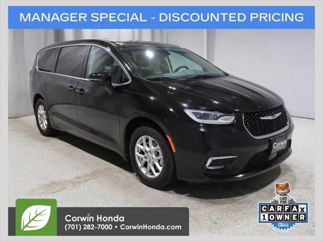 2024 Chrysler Pacifica Touring L for sale in Fargo, ND