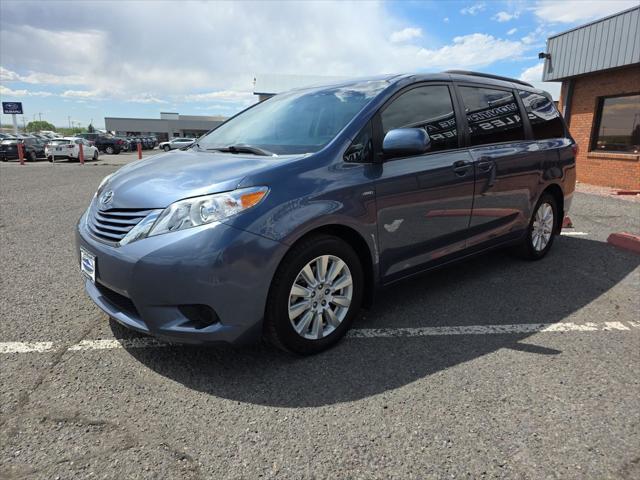 2017 Toyota Sienna LE 7 Passenger